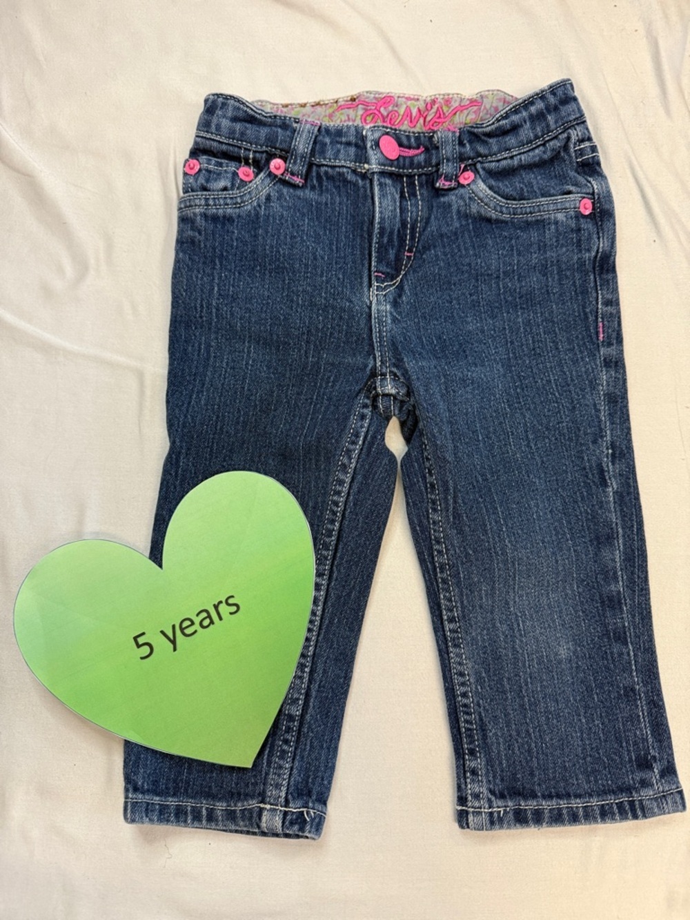 Levi’s - Blue and Pink Cropped Denim Jeans with Belt Loops